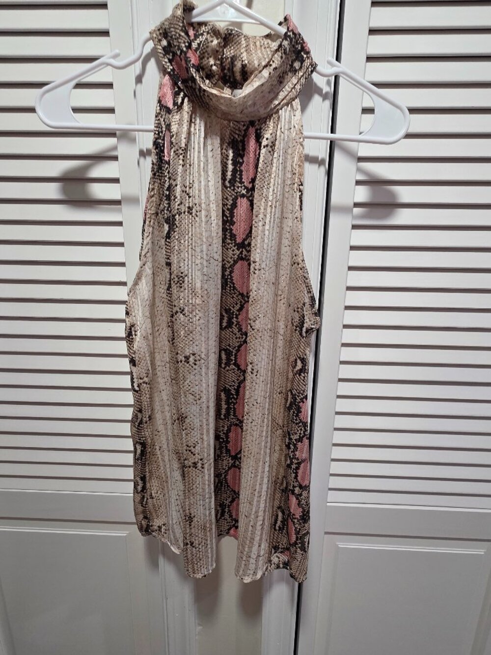 NWT A love like you snake print blouse size medium